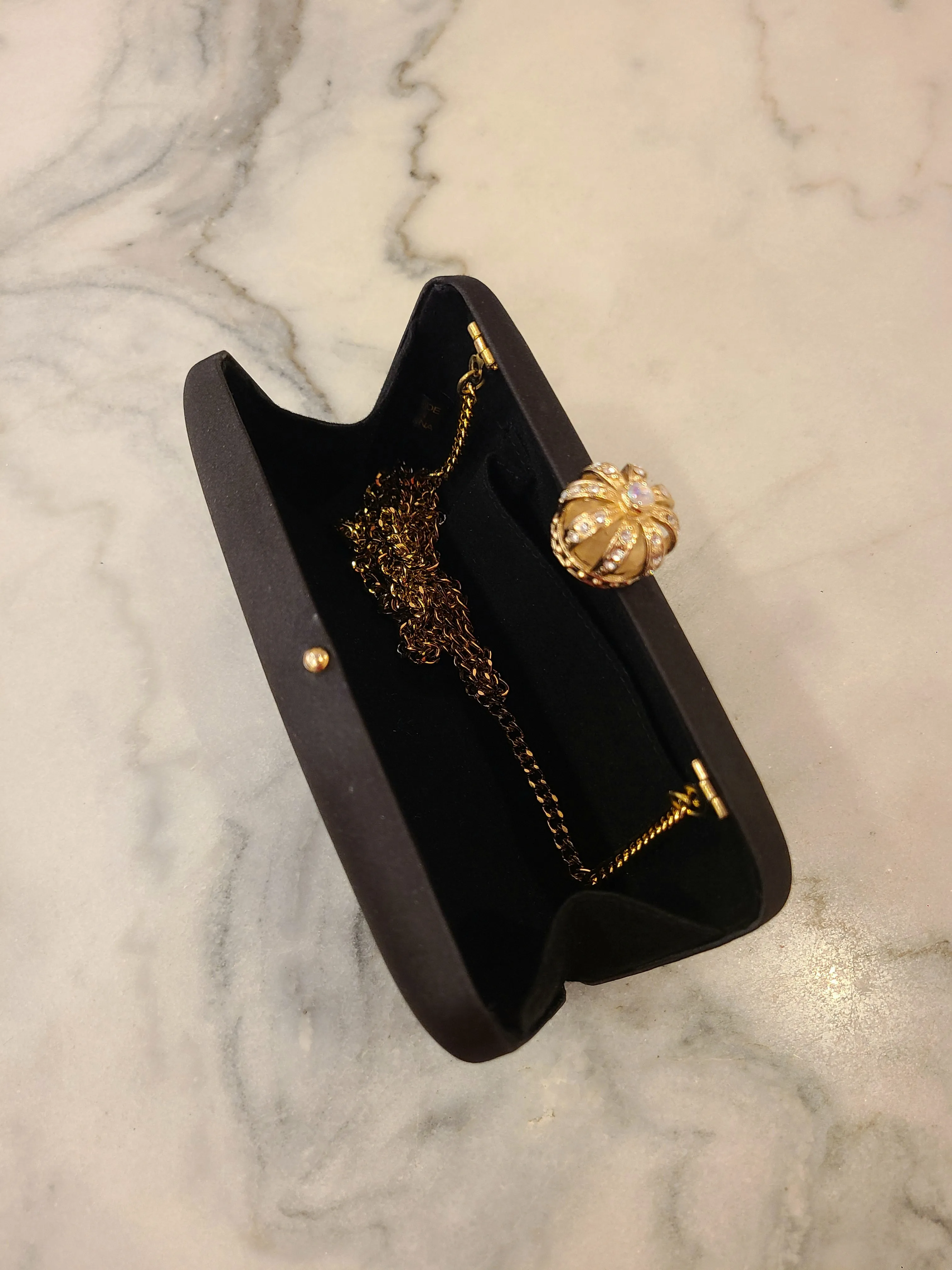 2315 Black Crown Clutch