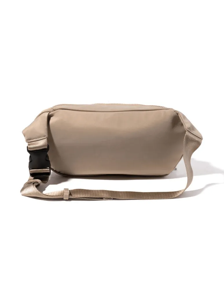 Baggallini On The Go Large Belt Bag Waist Pack in Taupe Twill