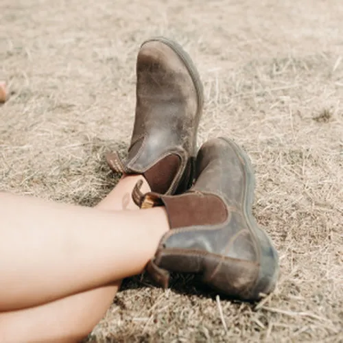 Blundstone #550 Walnut Brown  Chelsea Boot