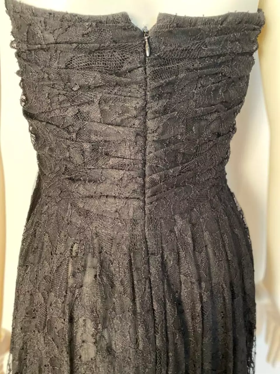 Chanel 05A, 2005 Fall Black Lace Dress/Skirt FR 38