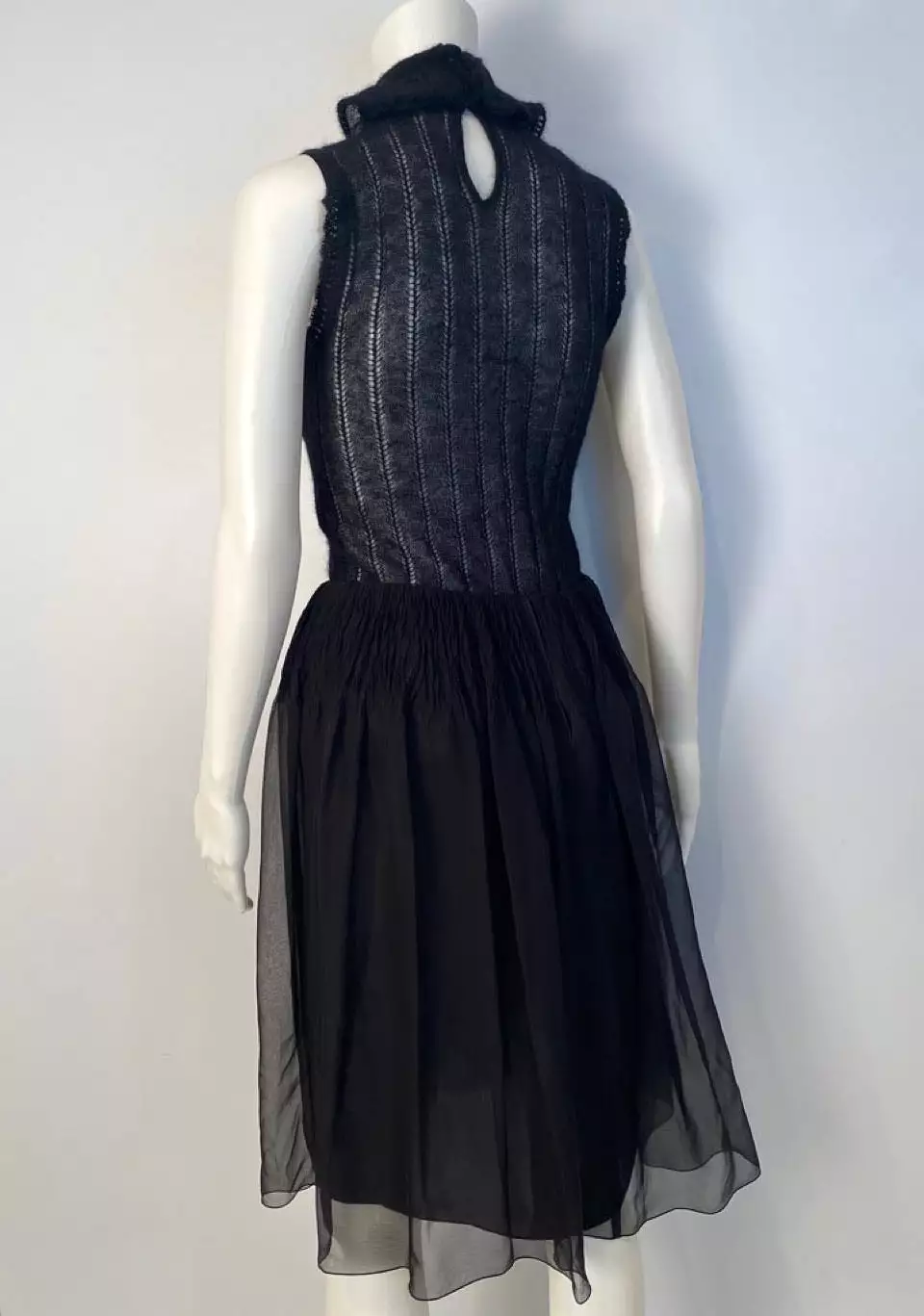 Chanel 06A, 2006 Fall Black layered chiffonSkirt FR 36 US 4