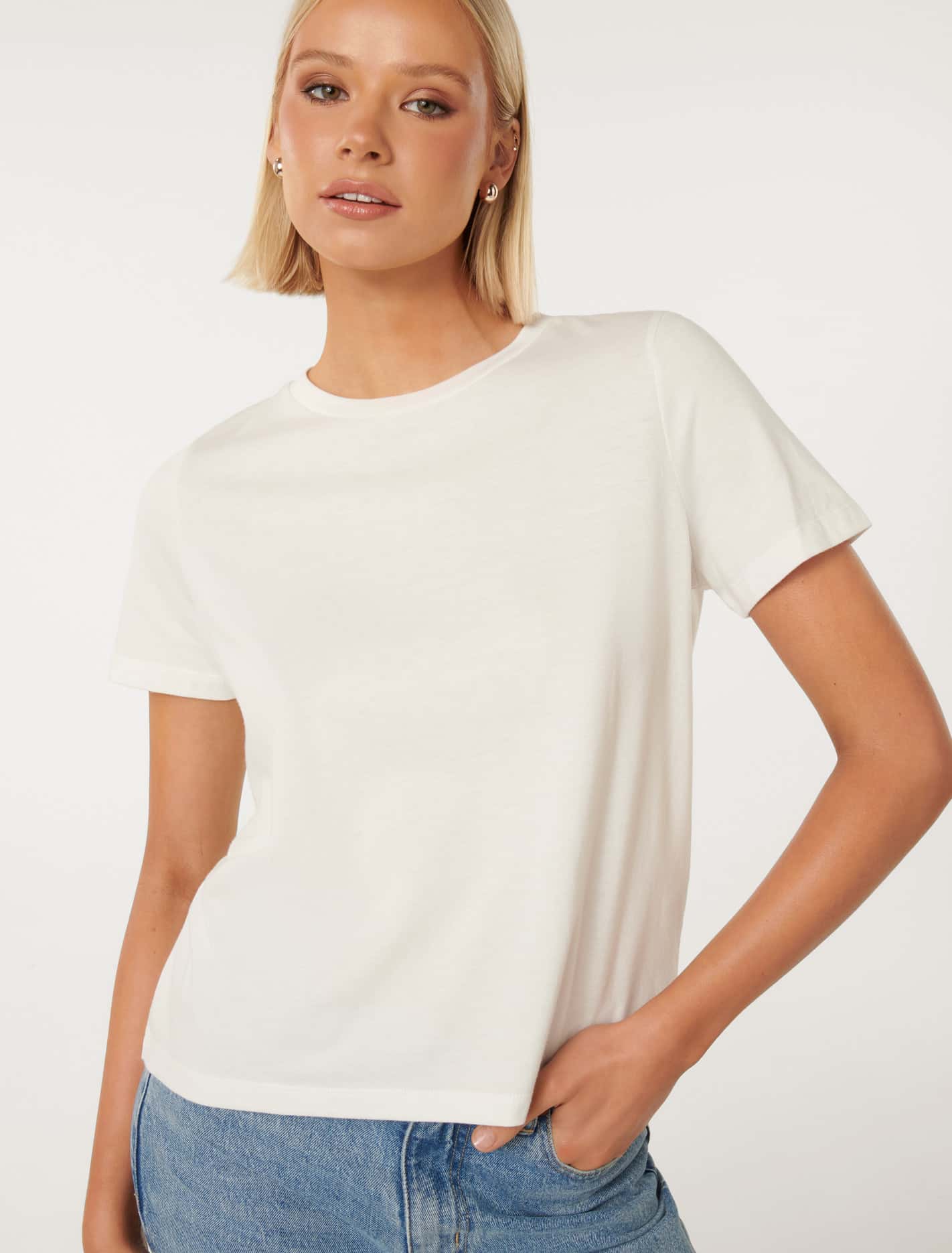 Lara Boxy Crew Neck T-shirt