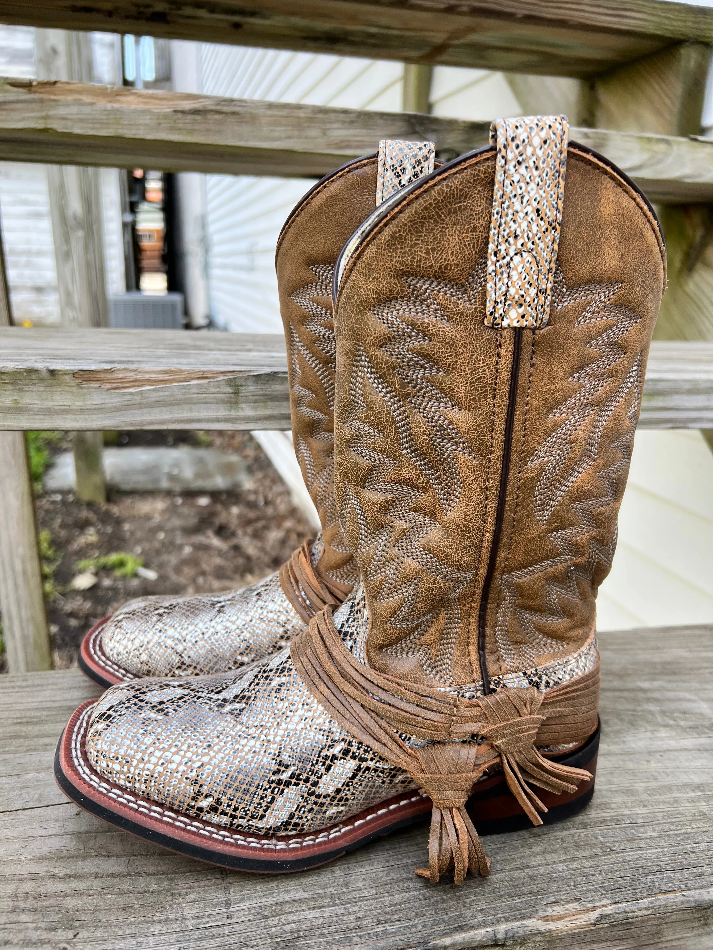 Laredo Women's Lula Tan Snake Square Toe Cowgirl Boots 5846