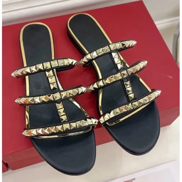 Strap Push-in Flat Sandals