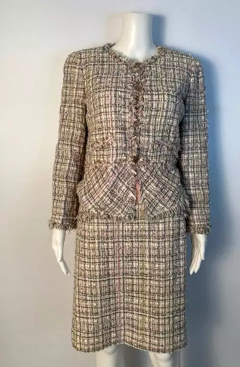 Vintage Chanel 05P, 2005 Spring Fantasy Tweed pink and green Skirt Suit Set with Jacket FR 42