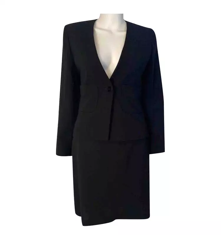 Vintage Chanel 98A, 1998 Fall black skirt suit FR 36